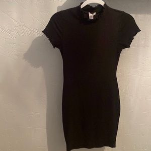 BOZZOLO SIZE SMALL BLACK DRESS